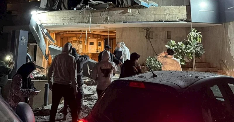 İsrail Beyrutda hoteli vurdu FOTO