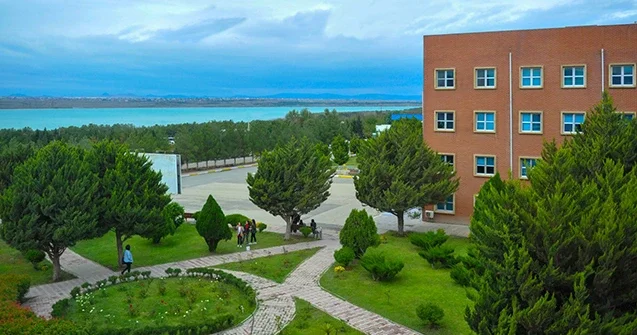 “Kampus modeli uğurun açarıdır” Ekspertdən ali məktəblərlə bağlı yeni təklif