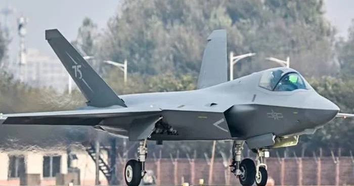 Эксперты объяснили отсутствие спроса на китайский истребитель J 35