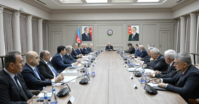 Nazirlər Kabinetində müşavirə: Aidiyyəti mərkəzi və yerli icra hakimiyyəti orqanlarına müvafiq tapşırıqlar verilib