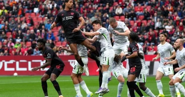 Bayer 9 qollu matçdan qalib ayrıldı