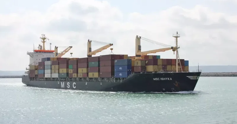 Fars: Судно MSC Ishika стало целью КСИР в Ормузском проливе