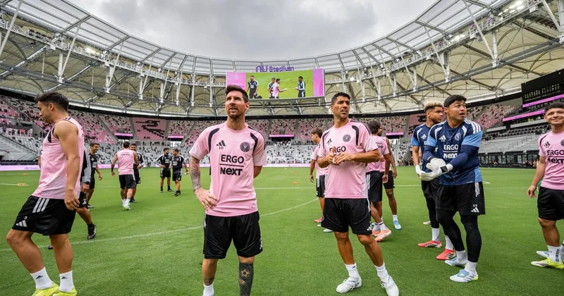 Messi yeni stadiondan heyran qaldı: “Bu, inanılmaz mənzərədir”