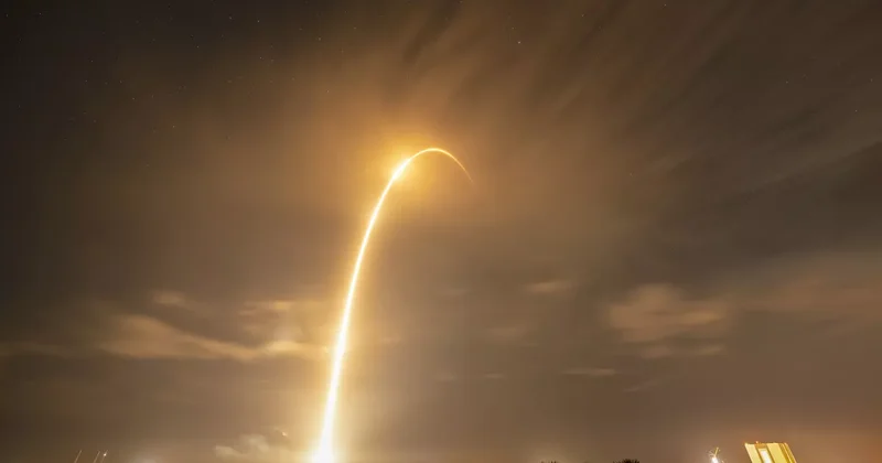 Falcon 9 вывел на орбиту партию интернет спутников Starlink