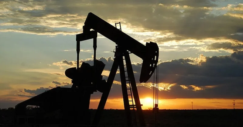 Нефть резко подешевела