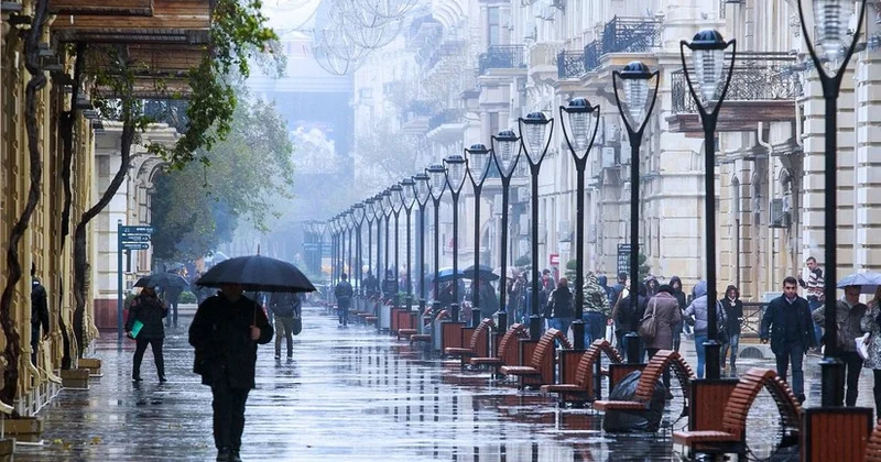 В Баку завтра ожидаются ливни и грозы, в ряде регионов выпадет мокрый снег