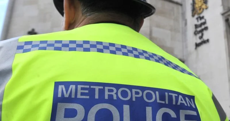 Britaniyada terror aktının hazırlanmasında şübhəli bilinən beş nəfər saxlanılıb