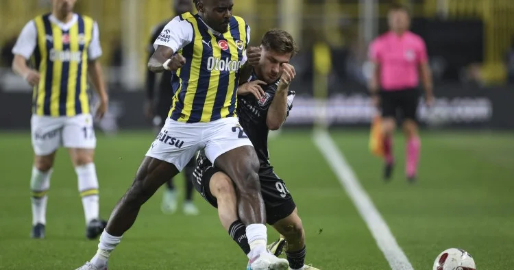 Fənərbaxça nın müdafiəçisi Premyer Liqa yolunda