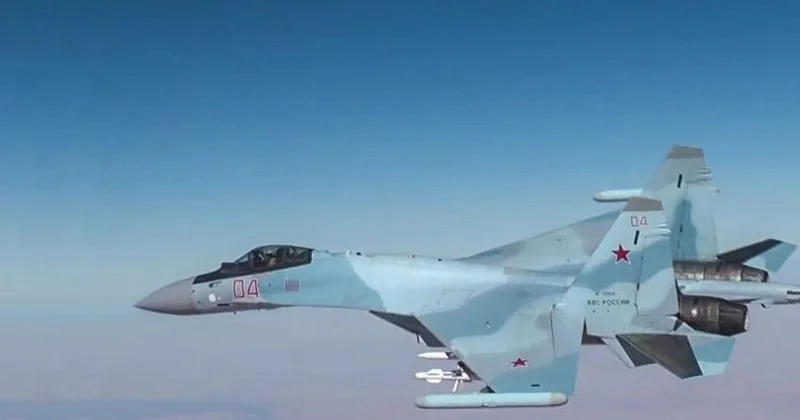 Ukrayna hərbi kəşfiyyatının rəhbəri: Rusiya HHQ nin Su 30 təyyarəsi “hava hava” sinifli raketlə vurulub