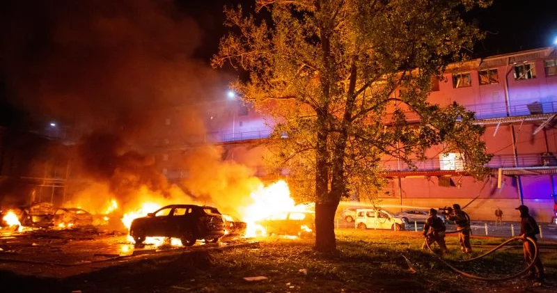 Rusiya Kiyevi atəşə tutub Mülki insanlar yaralanıb