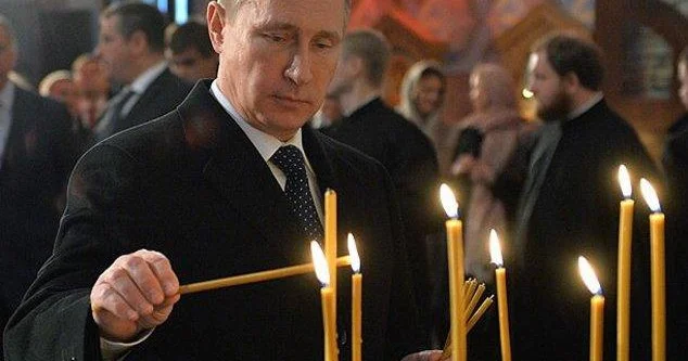Həyatımda ilk dəfə Tanrı qarşısında diz çökdüm Putin
