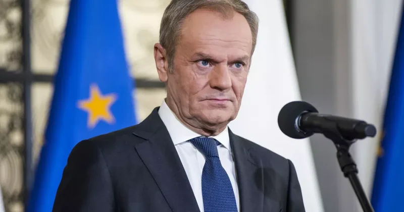 Туск: Перемирие между РФ и Украиной на 9 мая ради парада в Москве