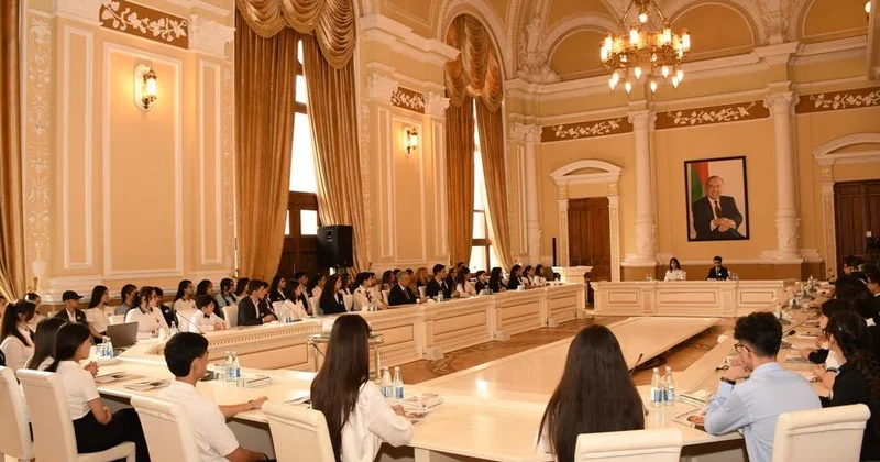 Bakı Şəhər İcra Hakimiyyətində ənənəvi elmi praktik konfrans keçirilib FOTO