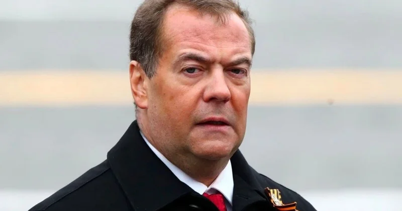 Медведев оскорбил Пашиняна Minval Politika