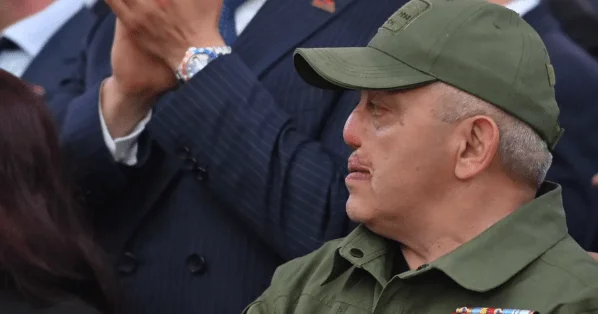 Не до принципов: соратник Карапетяна отказался от голодовки