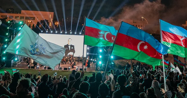 Bakıda klassik musiqi konsertində Möhtəşəm atəşfəşanlıq Fotolar