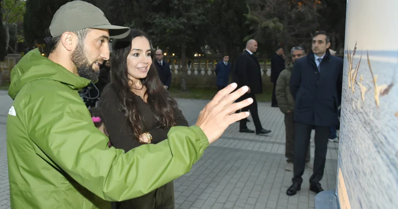 Leyla Əliyeva sərgi açılışında Fotolar