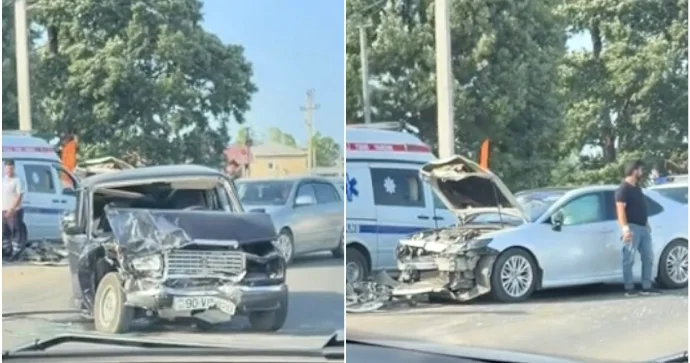 “Toyota” əks yoldakı “VAZ”la toqquşdu, sürücülərdən biri xəstəxanalıq oldu VİDEO