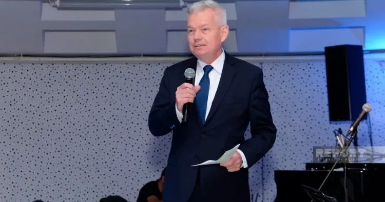 Mədəniyyət beynəlxalq münasibətlərdə mühüm rol oynayır Radomski