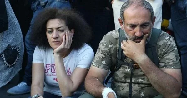 Paşinyan evini əcnəbiyə satdı FOTO