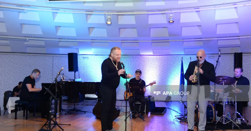 Polşanın Aİ yə sədrliyinin başa çatması münasibətilə konsert keçirilib FOTO