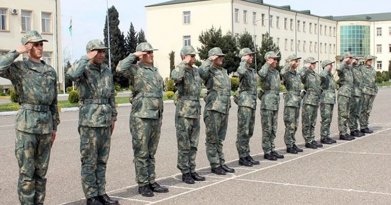 Azərbaycanda əsgərlərlə görüşə məhdudiyyət qoyuldu