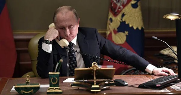Putin Roma Papası ilə danışdı