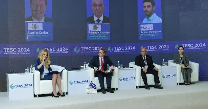BMT Aşqabadda yaşıl enerjiyə keçidlə bağlı dəyirmi masa keçirib