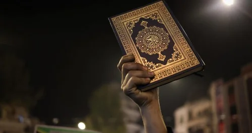 Fransada Quranı yandırmaqda şübhəli bilinən şəxs həbs edilib