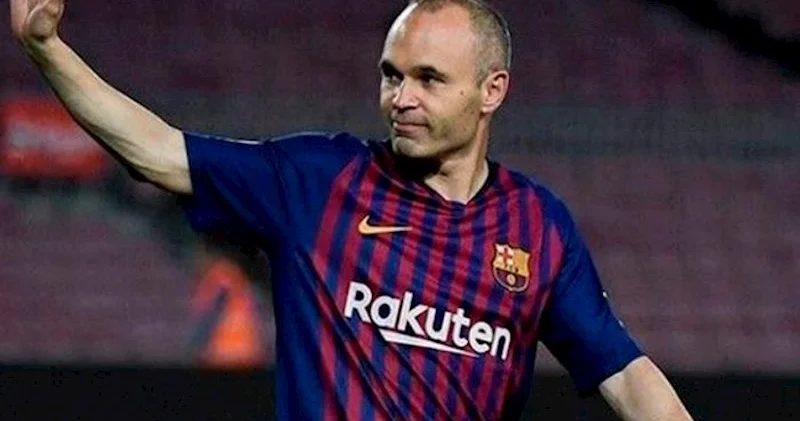 İnyesta futbol tarixinin ən yaxşı oyunçularından ibarət komanda yığdı