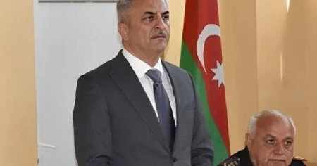 İki müavini və köməkçisi olmayan icra başçısı kimdir?