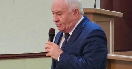 70 yaşlı icra başçısı 14 ildir ki VƏZİFƏ BAŞINDADIR TƏFƏRRÜAT