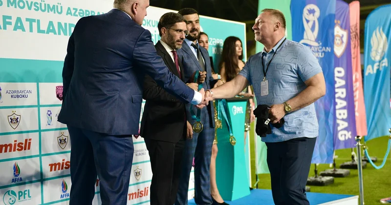 Игорь ПОНОМАРЕВ: Березуцкий работает, и работает правильно. Завоевание Кубка это его заслуга