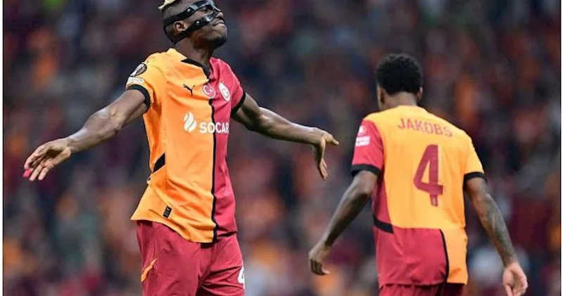 “Əl Hilal” Osimhenə 40 milyon avro təklif edir