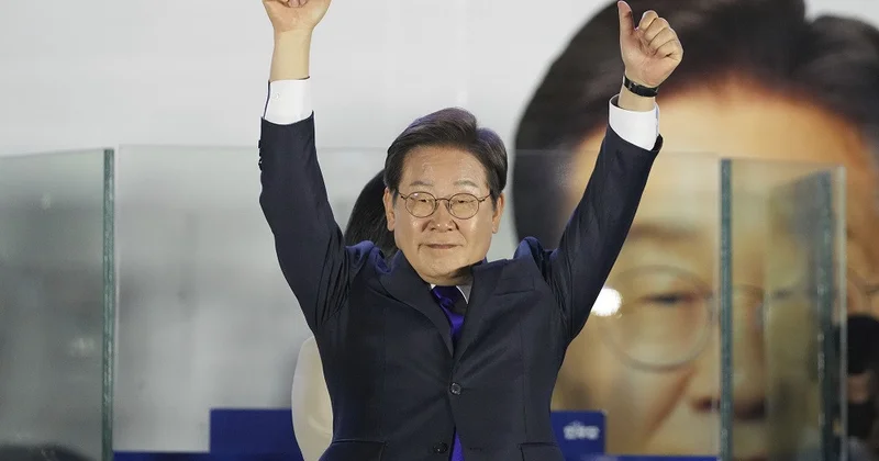 Cənubi Koreyanın yeni prezidenti Li Jae Myonq vəzifəsinin icrasına başlayıb YENİLƏNİB