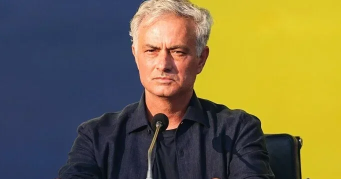 Fənər li futbolçular rəhbərliyə Mourinyo ilə bağlı şərt qoydular!