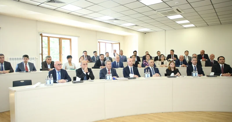 Folklor İnstitutunun direktoru Qarabağ Universitetində keçirilən konfransda çıxış edib