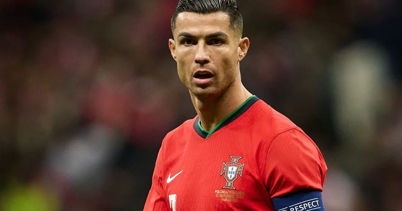 Ronaldu 937 ci qolunu vurdu