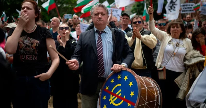 Bolqarıstan 2026 cı ildən avroya keçəcək, prorus qüvvələr etiraz edir FT