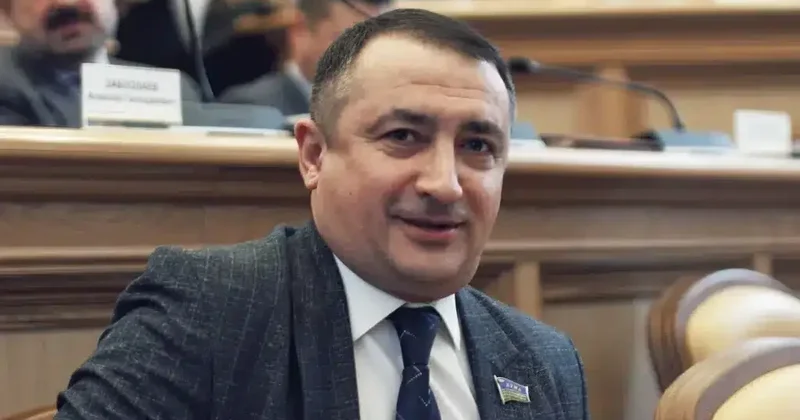 Азербайджанец лишился депутатского кресла за слова о родине узбеков в ХМАО