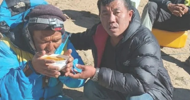 6 gün Everestdə ac susuz qaldı Təsadüfən tapdılar