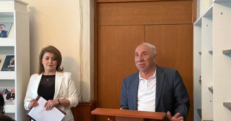 BİR GÖRÜŞDƏN FRAQMENTLƏR Əbülfət MƏDƏTOĞLU yazır