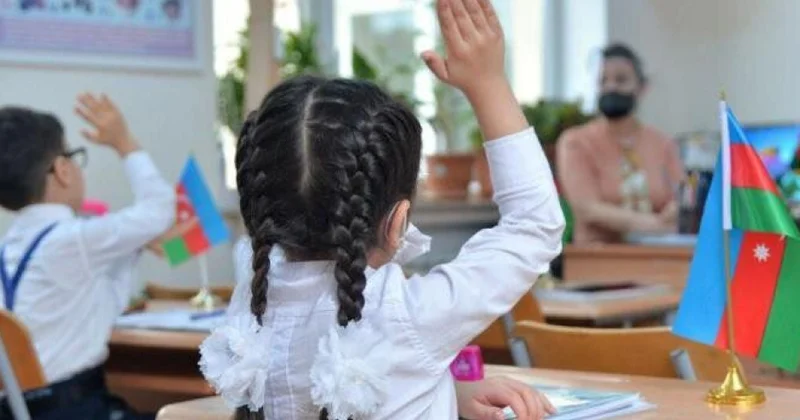 Tədris prosesi distant formada keçiriləcək məktəblərin siyahısı açıqlanıb