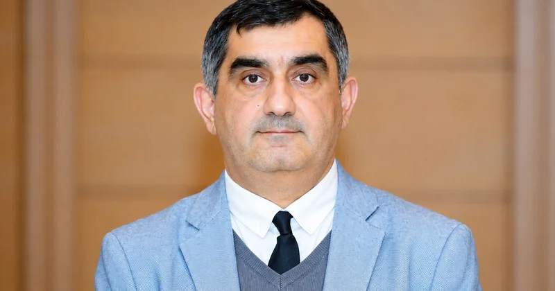 “Bu gün adının mənasını düşünən şagird sabah düzgün ad seçəcək”