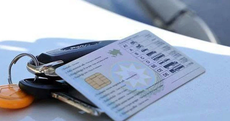 Водителей мопедов обяжут получать водительские права