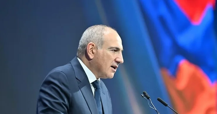 ​Paşinyana 50 milyon avro ayrıldı: Rusiya sıxdıqca Qərb əlini cibinə salır