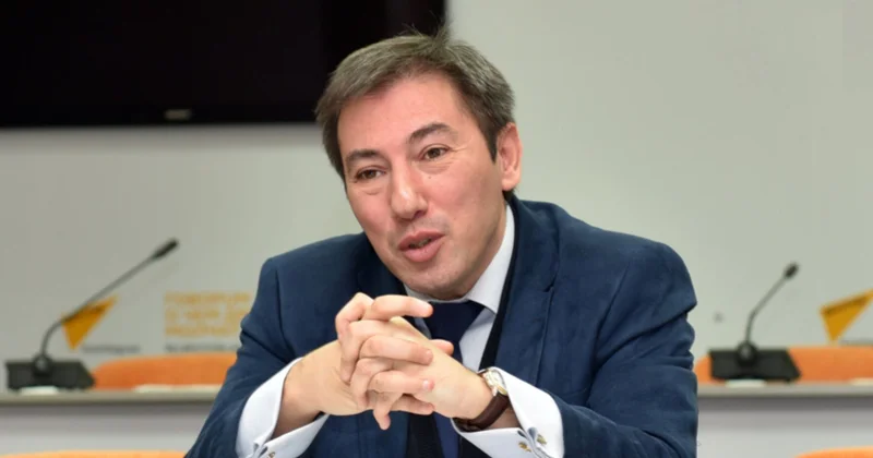 Politoloq: Azərbaycan nümunəsi neft qaz ölkələri ilə bağlı stereotipləri təkzib edir