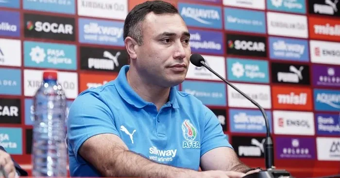 Siyasət Əsgərov: “90 dəqiqə oynayan qızların əksəriyyətinin kürəyi ağrıyır”