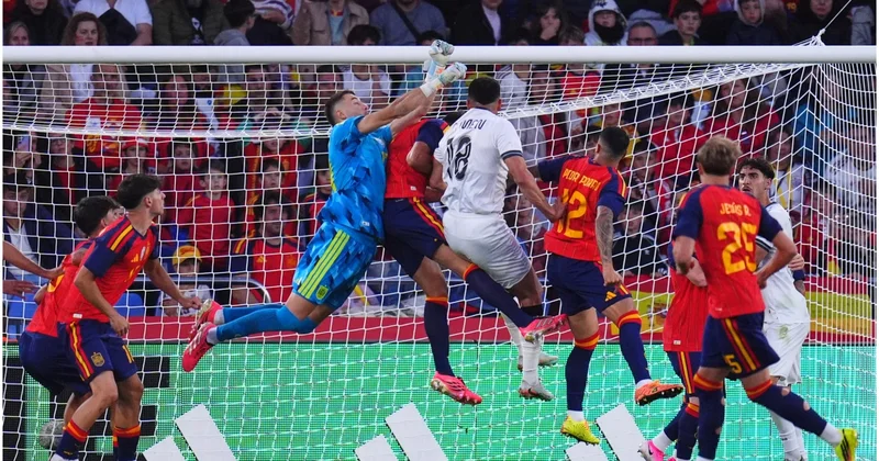 İspaniya millisi öz meydançasında İraqla heç heçə oynayıb