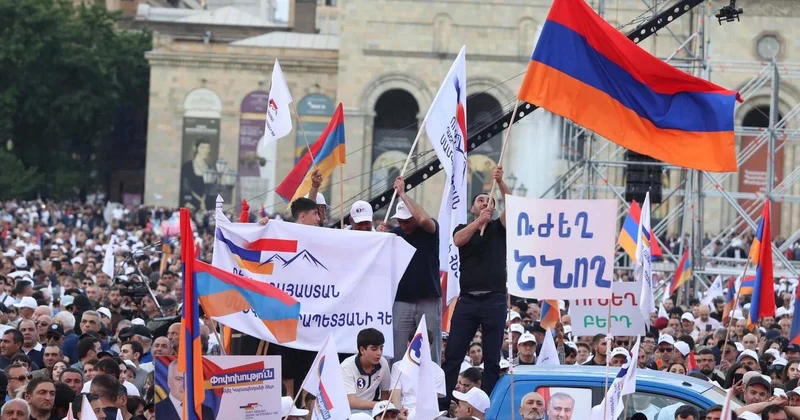 300 min azərbaycanlı Qərbi Azərbaycana qayıdarsa: İrəvanın mərkəzində videoçarx